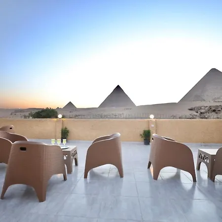 Hotel Tamara Pyramids View